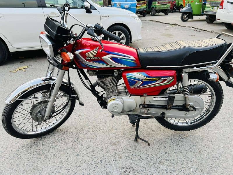 Honda 125 2021, 22 model 1st onwer original number plates available 4