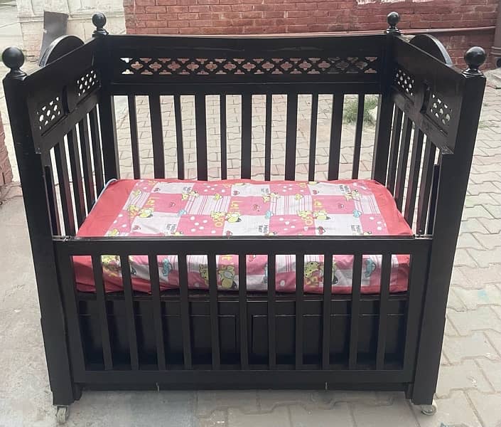 Baby Cot 3