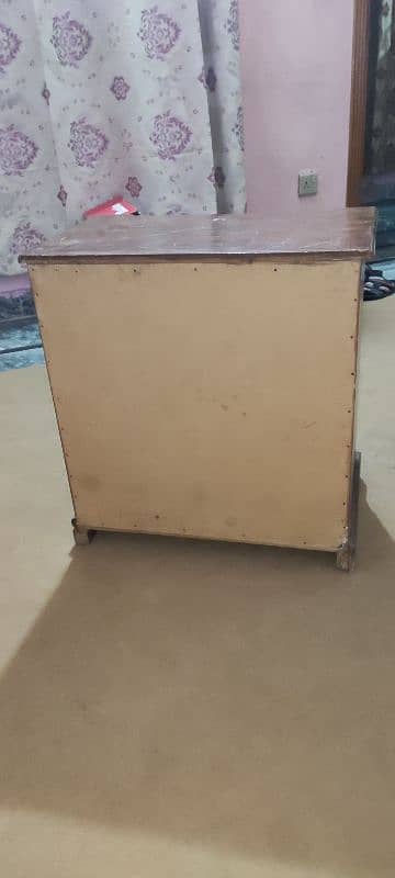 Side Tables 2 each 3000 3