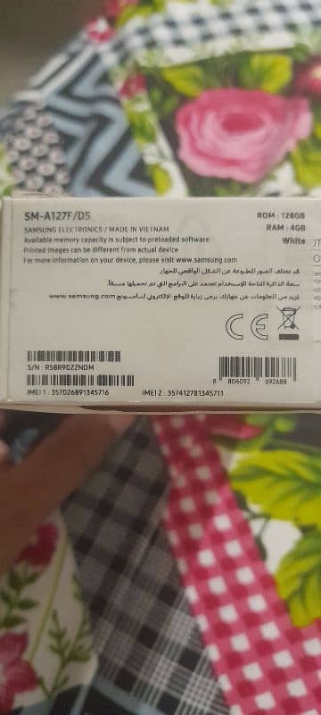 Samsung A12 4gb / 128gb with original box. . 1