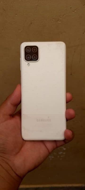 Samsung A12 4gb / 128gb with original box. . 7