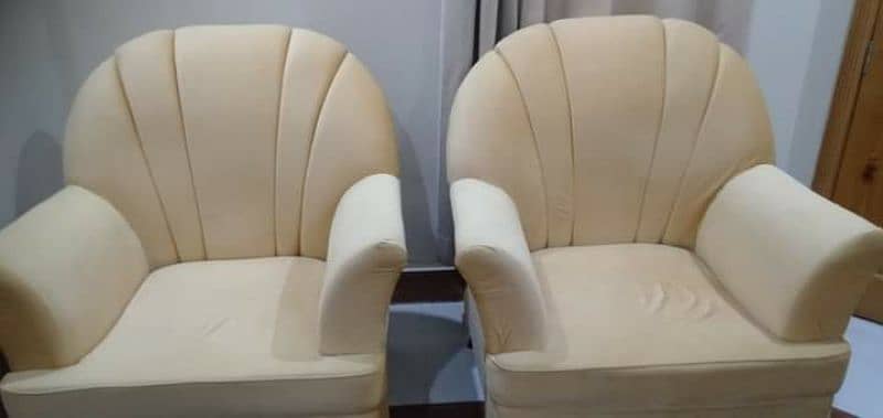 1 Seater 2 Sofa for sell 2