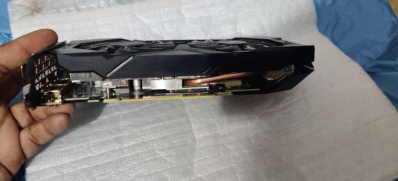 GTX 1660 SUPER GIGABYTE BRAND NEW CONDITION WITH LOW TEMPS 1