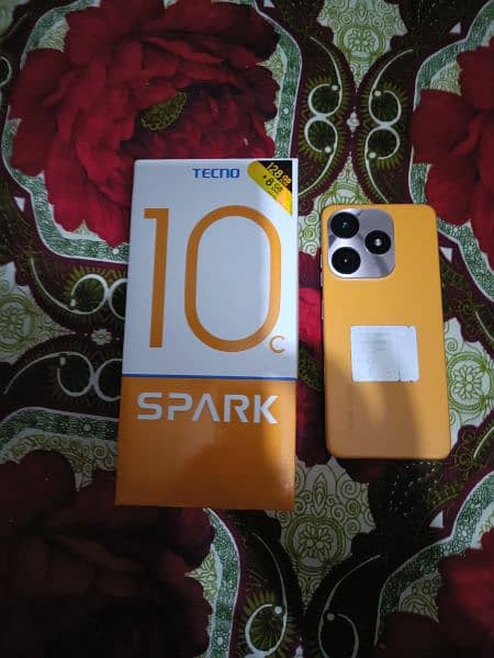 tecno spark 10c 4+4 128gb 0