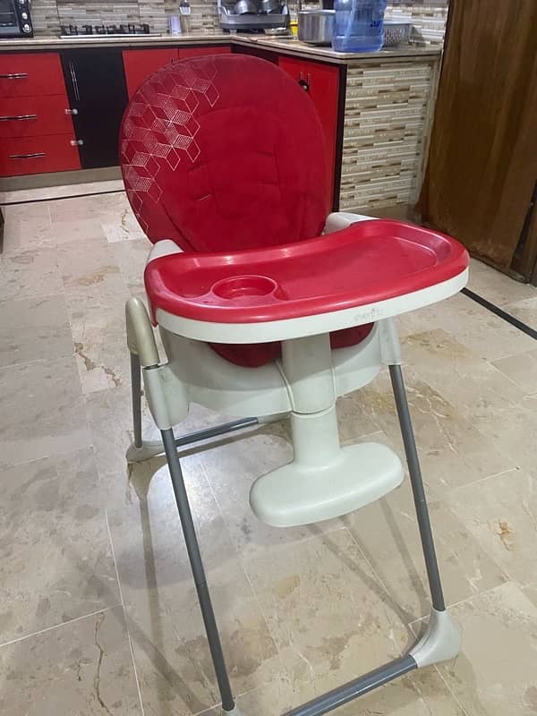 baby high chair and toys 5