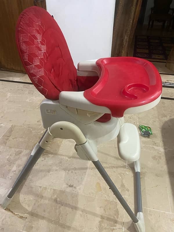 baby high chair and toys 6