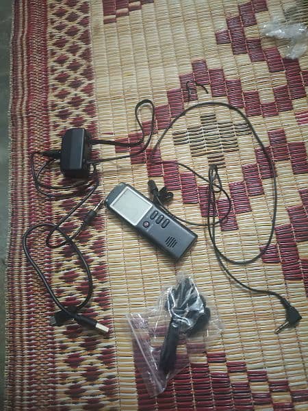 digital voice recorder 1