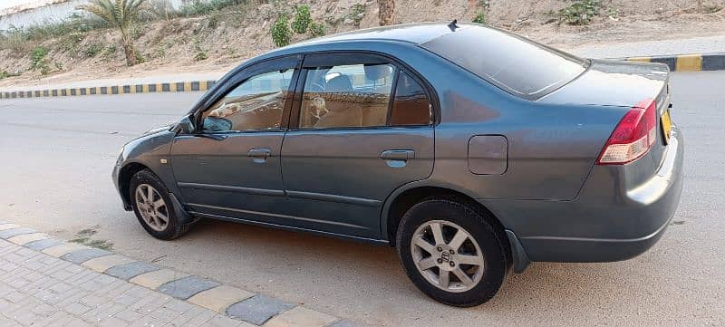 Honda Civic EXi 2005 3