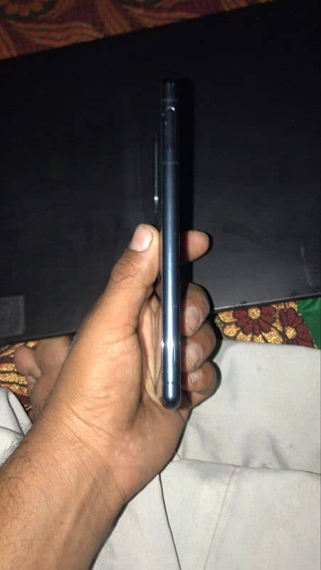 sony Experia 5 mark 3 10 by 10 condition 4