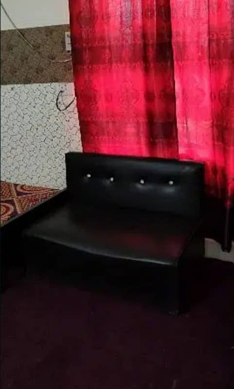 fully furnished room in allama iqbal town lhr 4