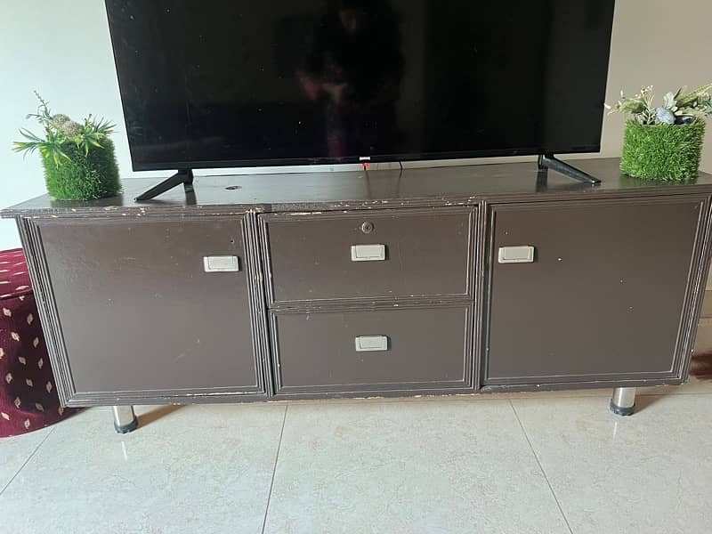 TV Console 1