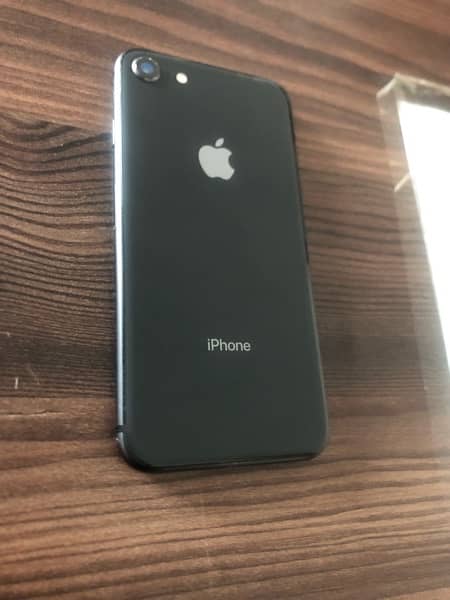 iphone 8 (64GB) Approved 1