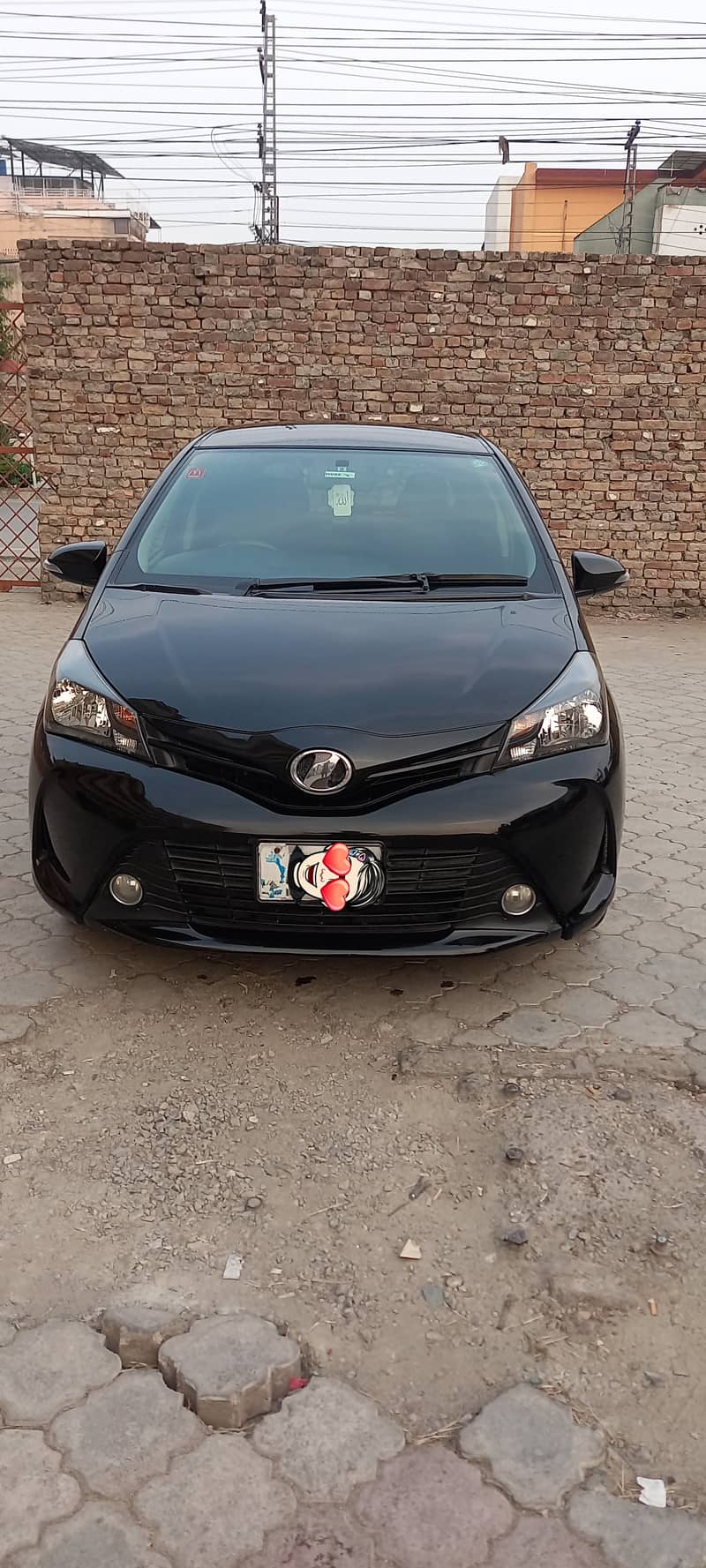 Toyota Vitz 2014 model 2017 register 4