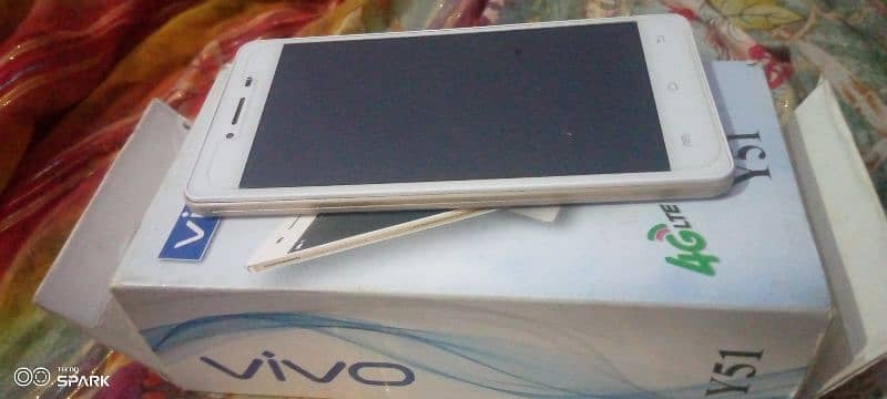 vivo mobile Y51   4G LTE 2