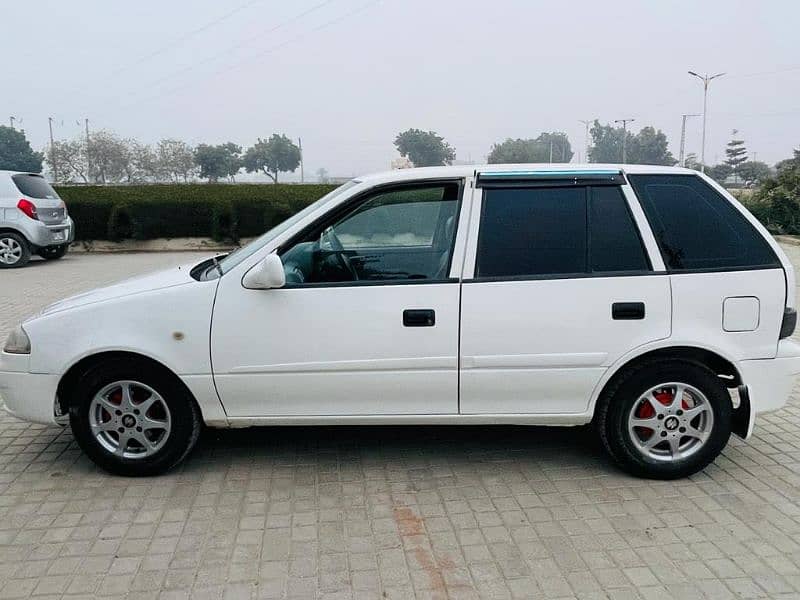 Suzuki Cultus limited edition 2016 4