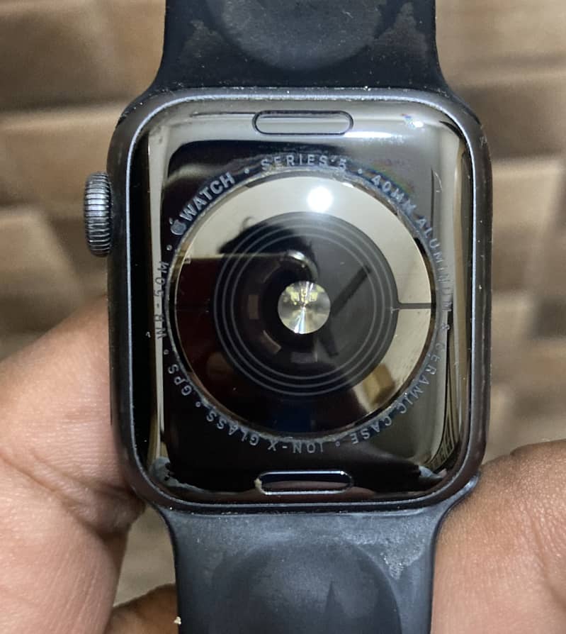 Apple Watch Series 5-40mm 0