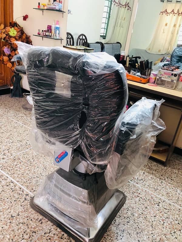 salon chair brand new condition 1