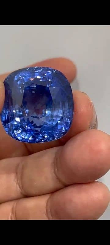 Top Quality Loupe Clean Natural Ceylon Sapphire Marvellous Gem 10