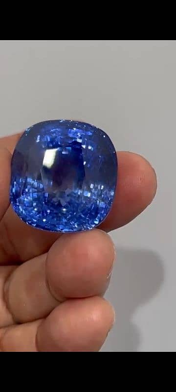 Top Quality Loupe Clean Natural Ceylon Sapphire Marvellous Gem 13