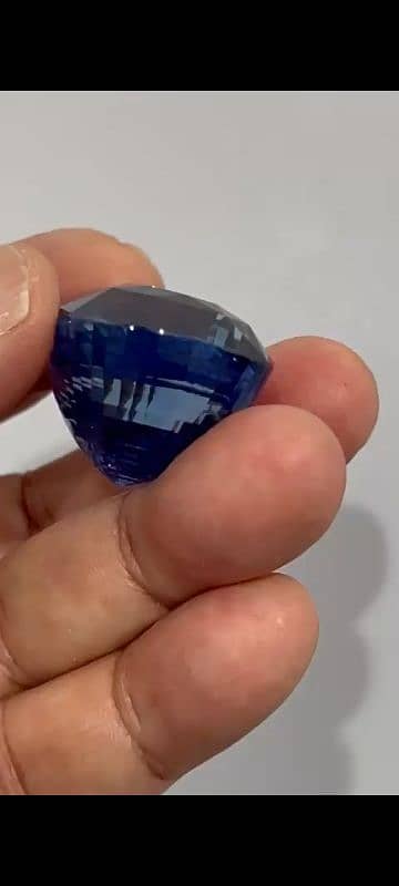 Top Quality Loupe Clean Natural Ceylon Sapphire Marvellous Gem 15