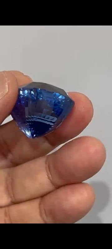 Top Quality Loupe Clean Natural Ceylon Sapphire Marvellous Gem 16