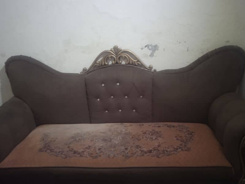 urgent salee sofa 0