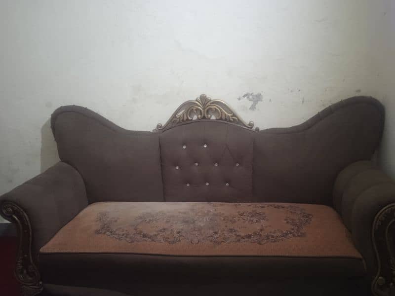 urgent salee sofa 1