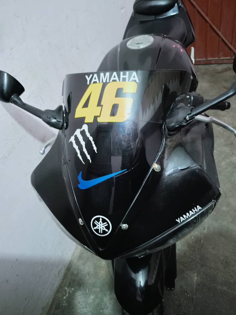 YAMHAHA R6 600 cc 5