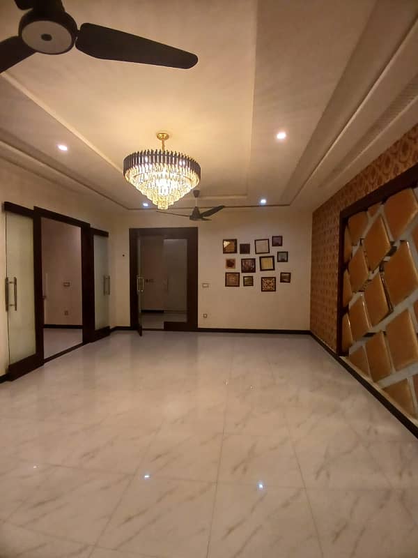 12 MARLA TILED NEW JESA UPAR PORTION VIP LOCTION NEAR ALLAH HO CHOWK FOR RENT JOHAR TOWN 10