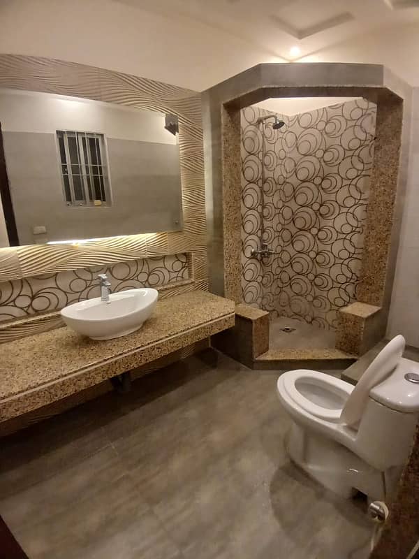 12 MARLA TILED NEW JESA UPAR PORTION VIP LOCTION NEAR ALLAH HO CHOWK FOR RENT JOHAR TOWN 11