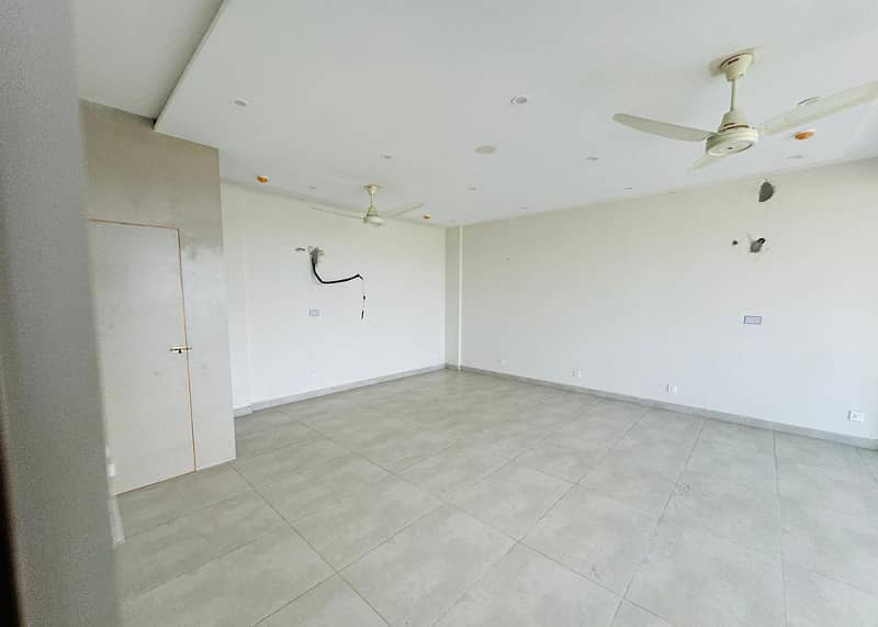 8 Marla floor available for rent in DHA Phase 3 XX Block. 2