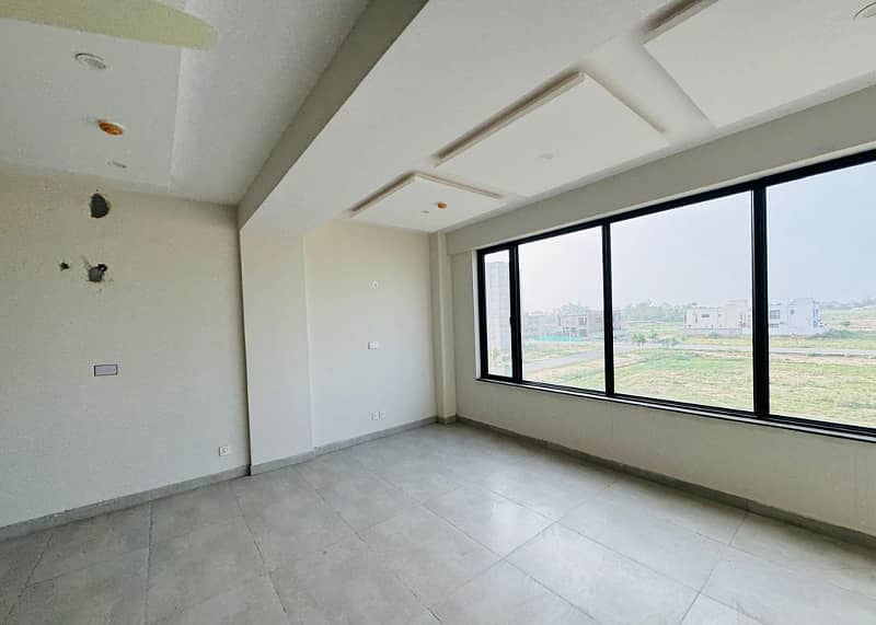 8 Marla floor available for rent in DHA Phase 3 XX Block. 3