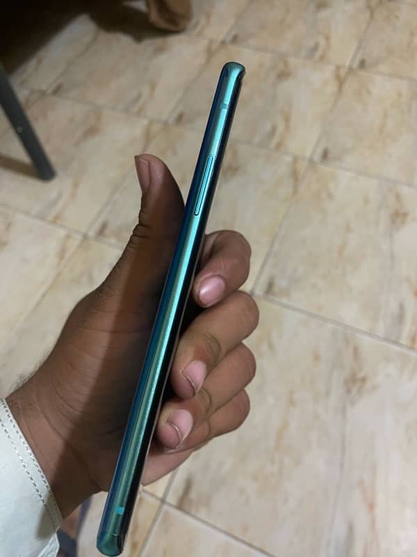 oneplus 8 8/128Gb lush condition 3