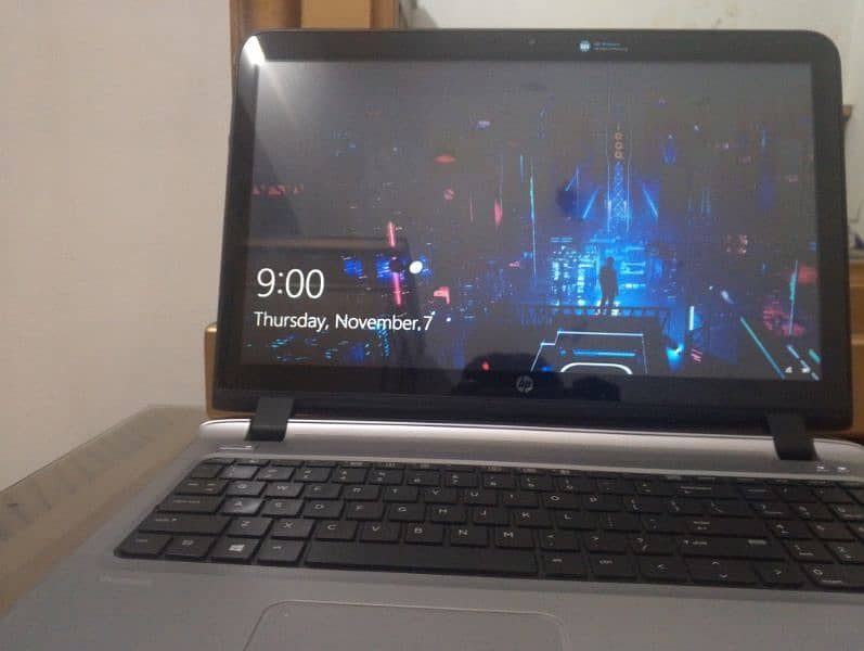 HP LAPTOP 5