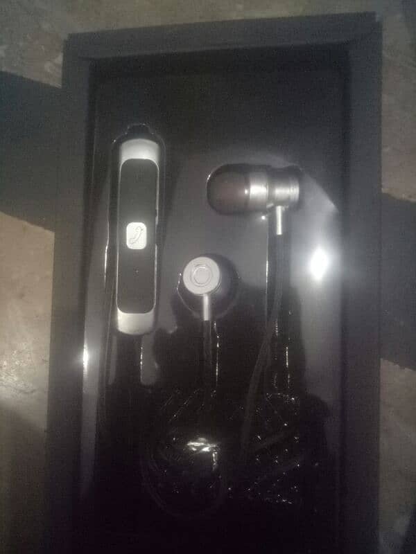 good luck headphones new box 1