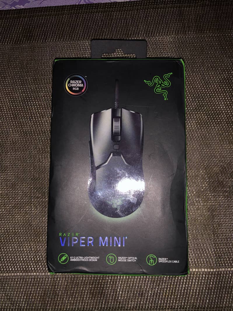 Razer Viper mini (Box) 1