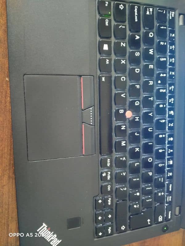 Lenovo Thinkpad Laptop 12 inches LED screen with light keyboard 2