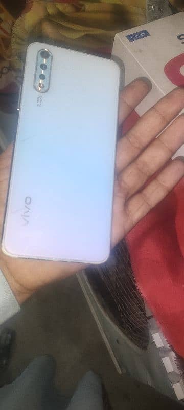 Vivo s1 pta aprove 4gb 128 GB 6