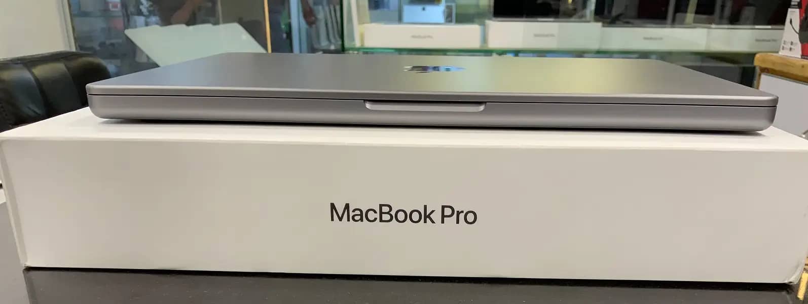 MacBook Pro 2021 M1 Pro Chip Open Box 1