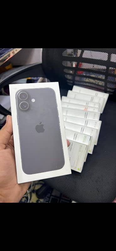 I phone 16(128GB)i 1