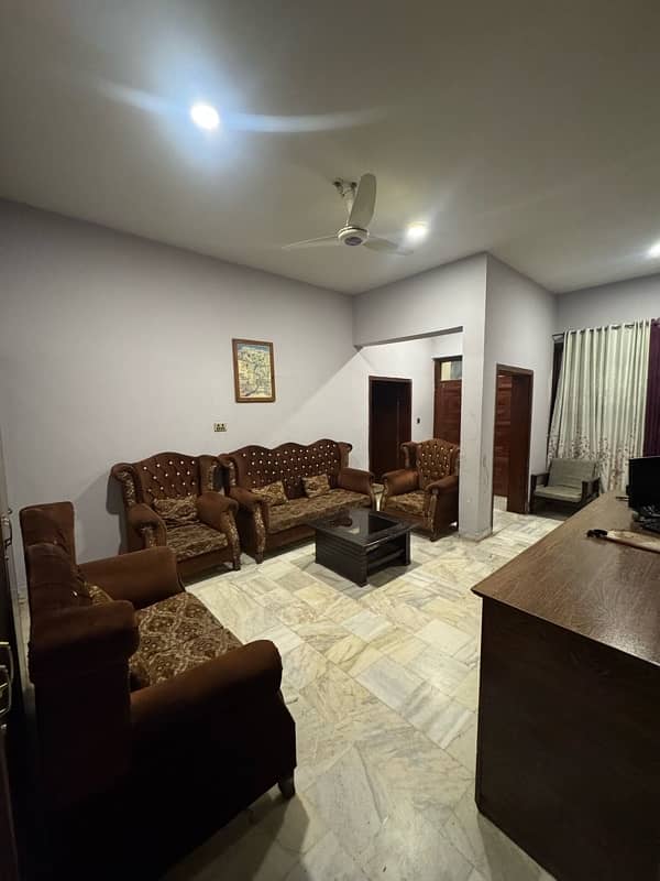 Oxford living Guest House located in the Heart of Islamabad in F7/2. 17