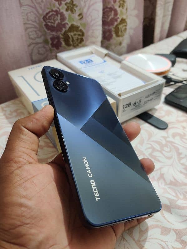 Tecno camon 19 neo 6/128. need cash 4