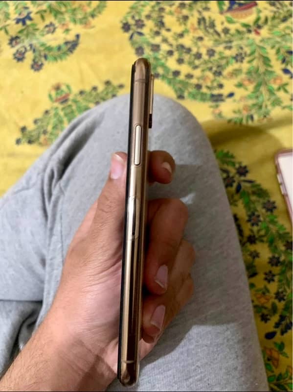 iphone xs 5