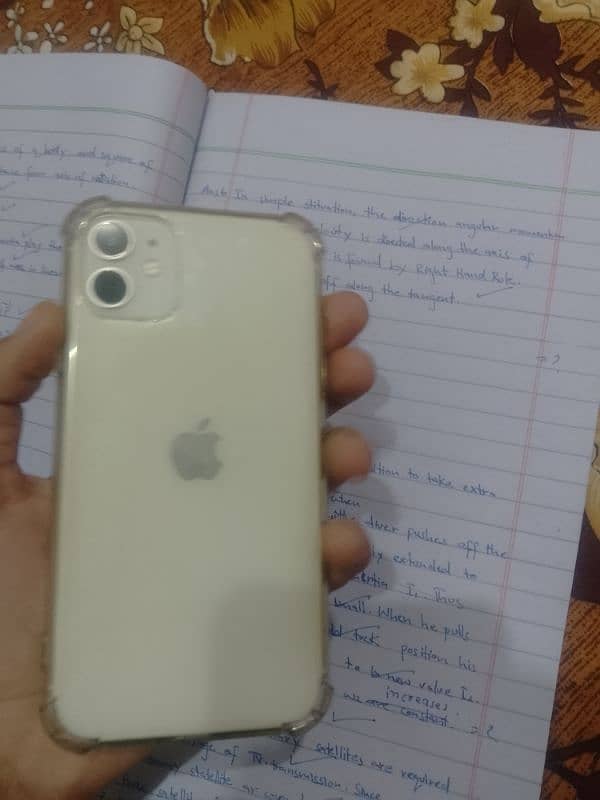 Iphone 11 Jv 128gb white color 97 health 0