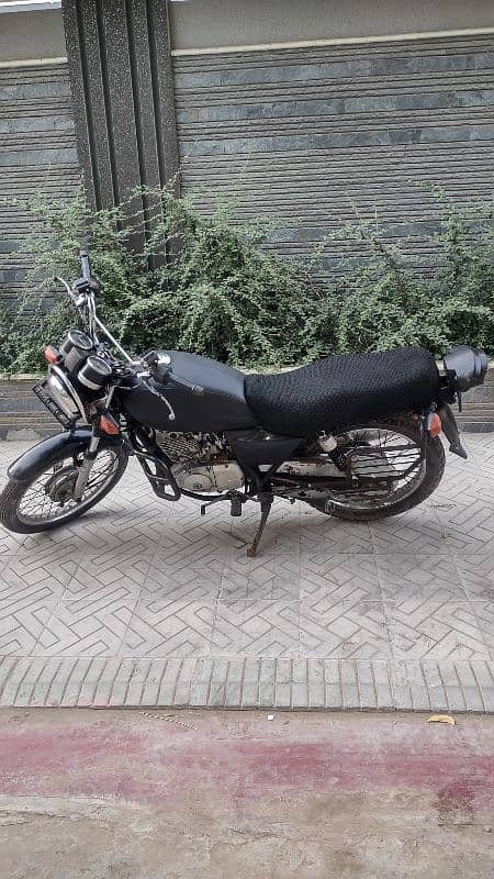 Suzuki Gs150 2