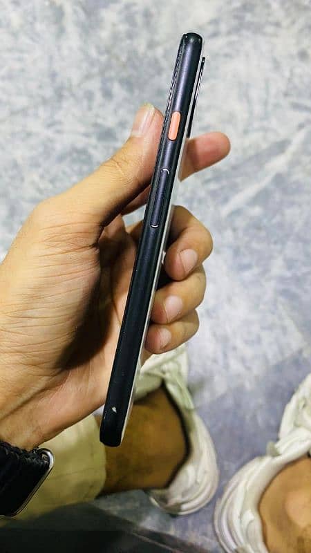 Google pixel 4 (03200046602) 4