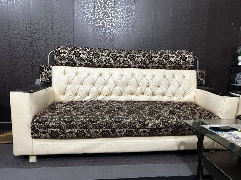 6 seater sofa set available for sale  in 30000 0