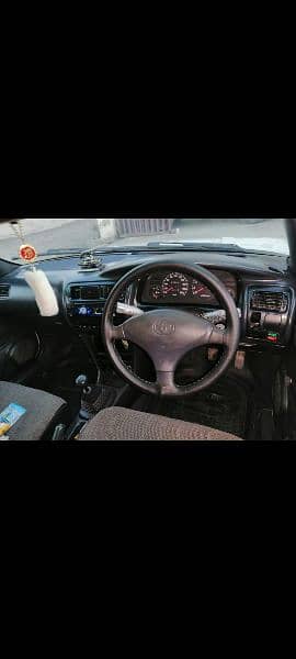 Toyota Corolla XE 2001. 2