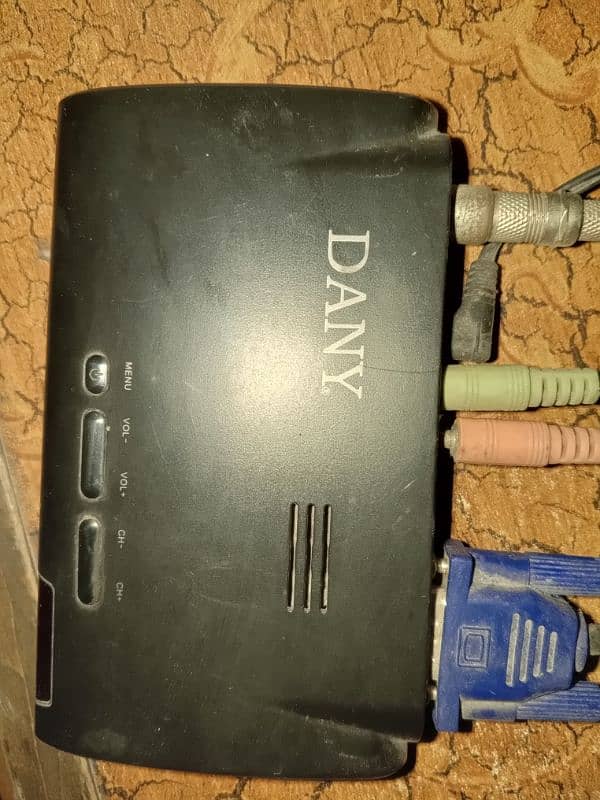 DANY HD 550 TV Device 1