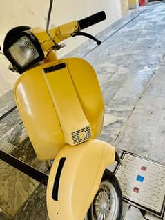 Full ok vespa one kick start 1983